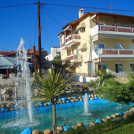 Peristerianos Apartments Nea Skioni Exterior photo